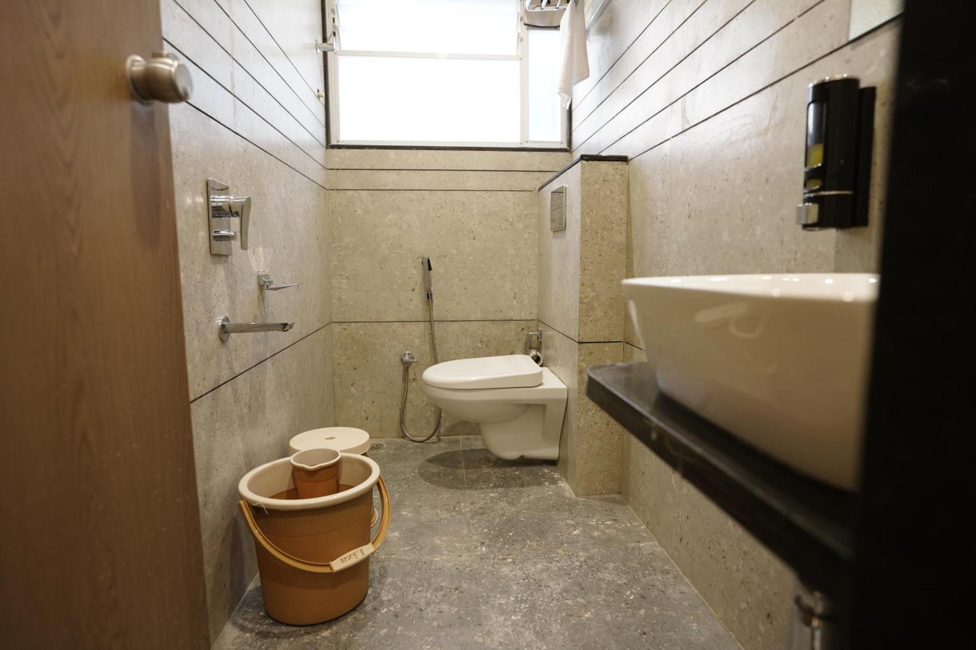 A Square Executive Hotel Aurangabad  Eksteriør bilde