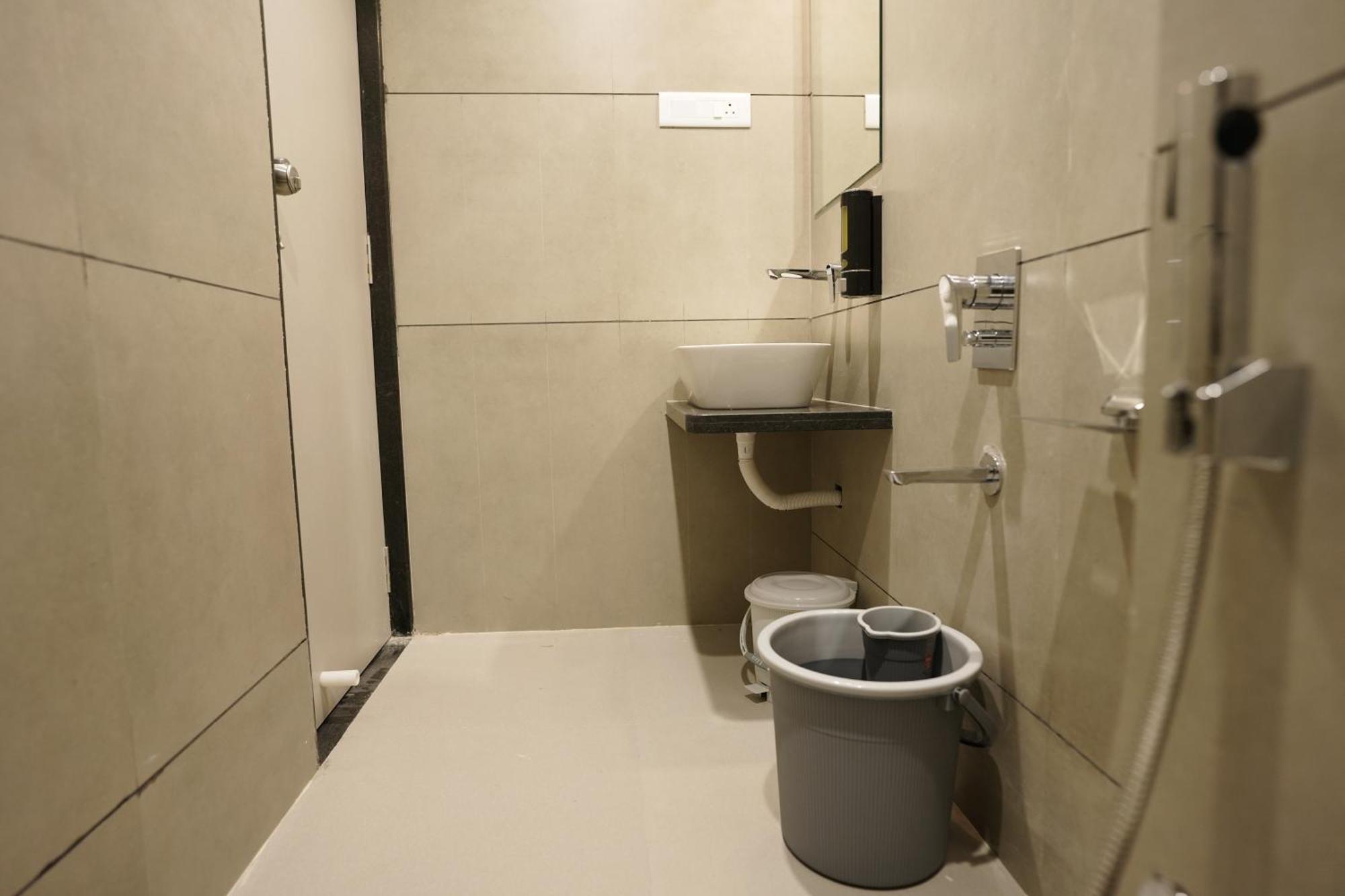 A Square Executive Hotel Aurangabad  Eksteriør bilde