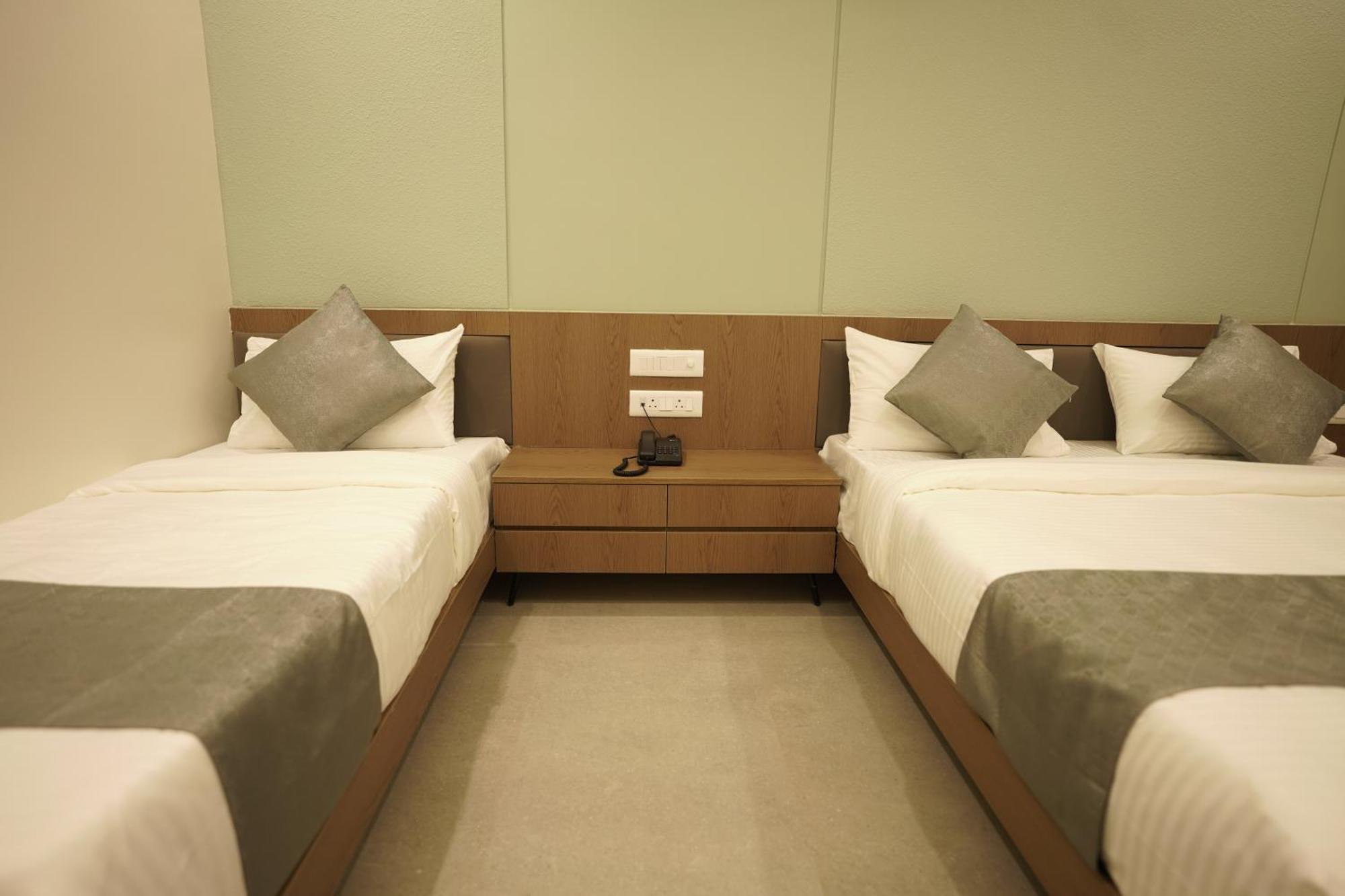 A Square Executive Hotel Aurangabad  Eksteriør bilde